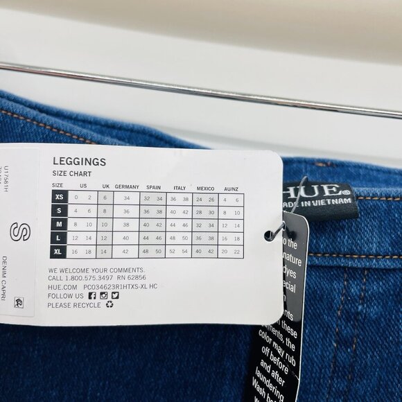 Hue Womens Size Small Mid-Rise Pull-On Denim Capri Leggings in Medium Wash $40 - Picture 10 of 10